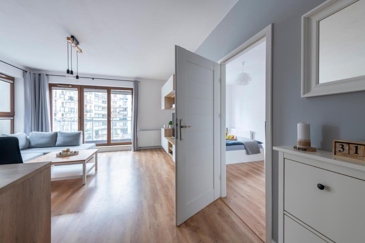 Sleepwithus Woronicza 33b Warszawa